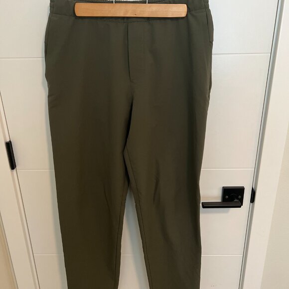 Lululemon Men’s Classic-Tapered Fit Pique Trouser – Green, Size M - Picture 2 of 6